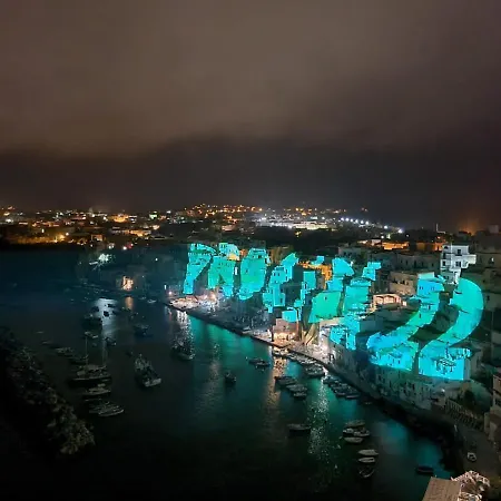 La Casa Del Postino Appartement Procida