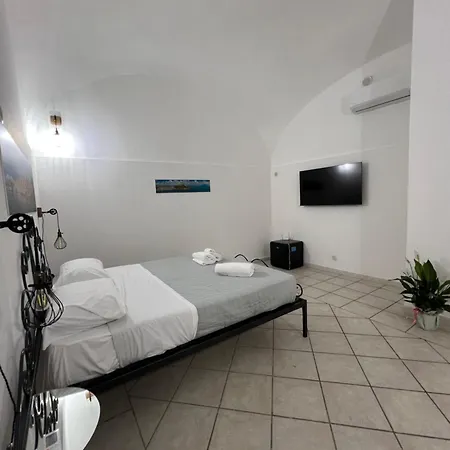 Apartament La Casa Del Postino Procida