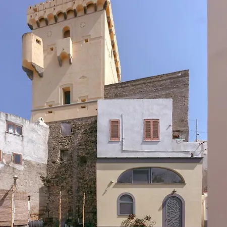 La Casa Del Postino Procida