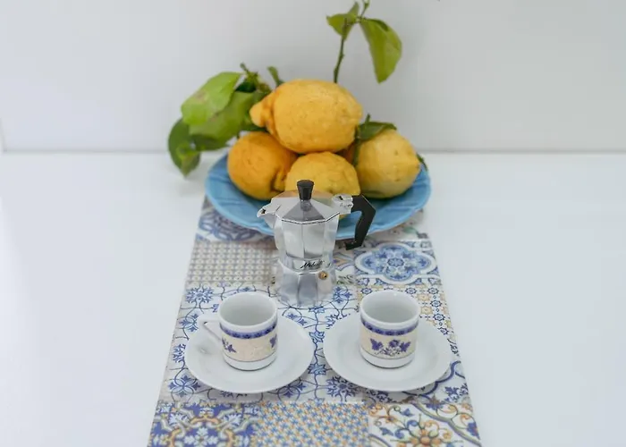 La Casa Del Postino アパート プロチーダ